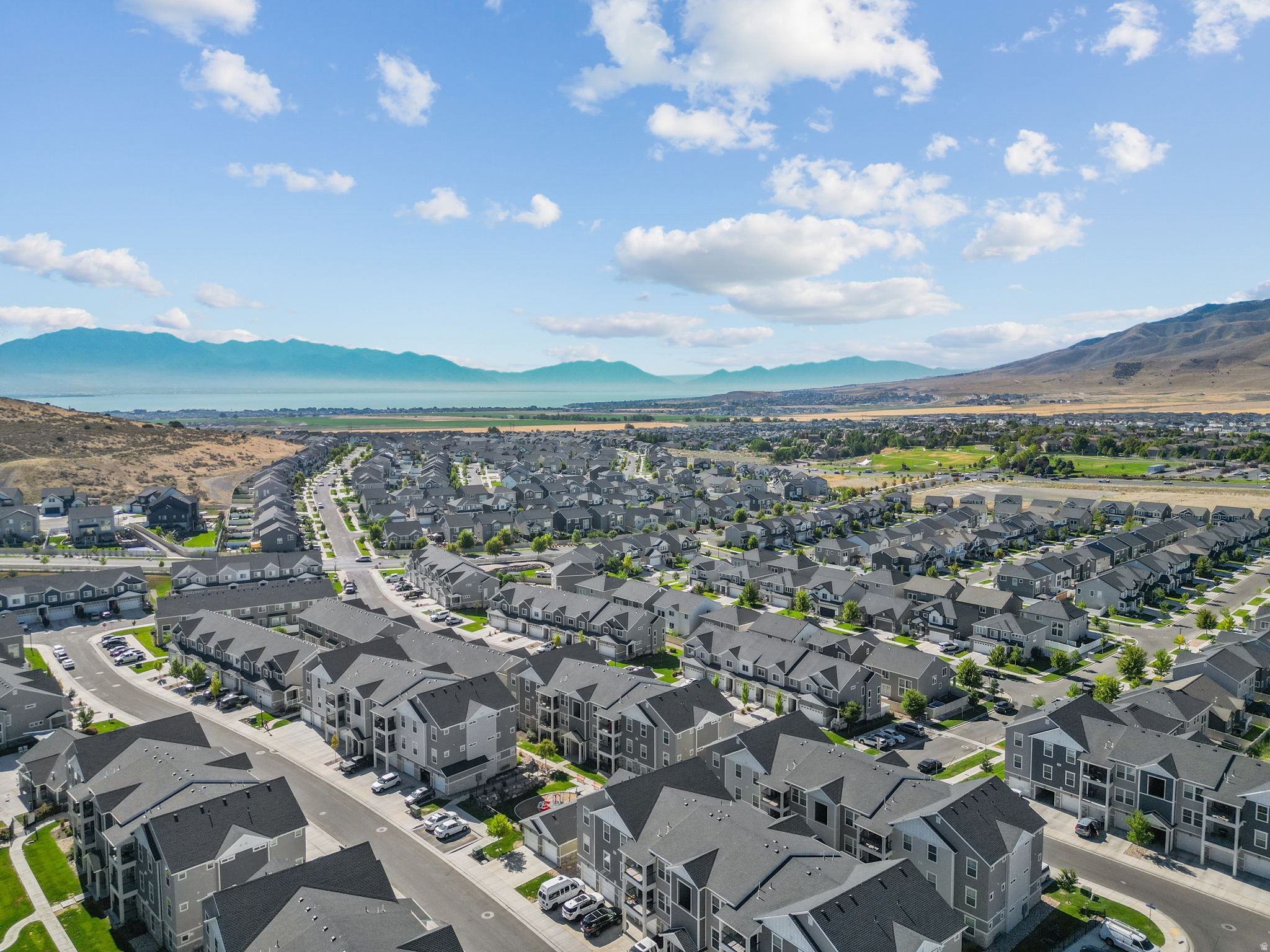 QUAILHILL - Residential