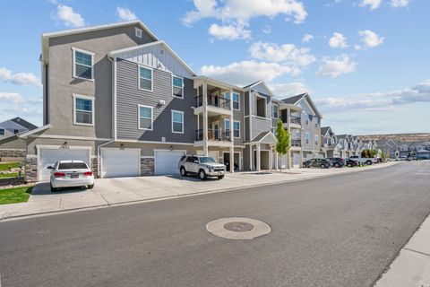 Tiny photo for 1776 W NEWCASTLE LN S #301, Saratoga Springs, UT 84045 (MLS # 2136437)