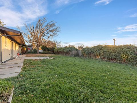 Tiny photo for 4980 S 1645 E, Holladay, UT 84117 (MLS # 2123617)