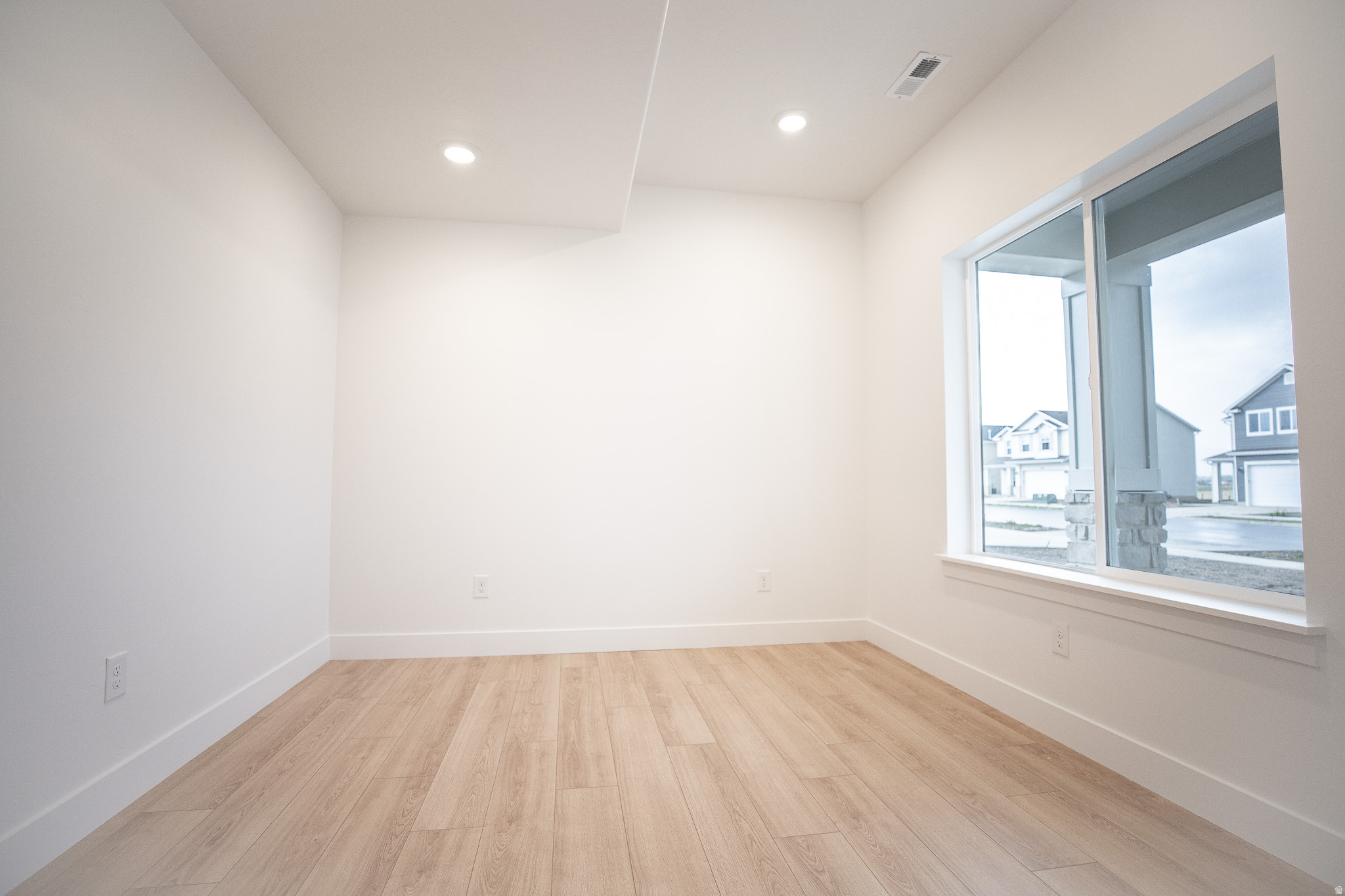 ARROWHEAD SPRINGS - Residential