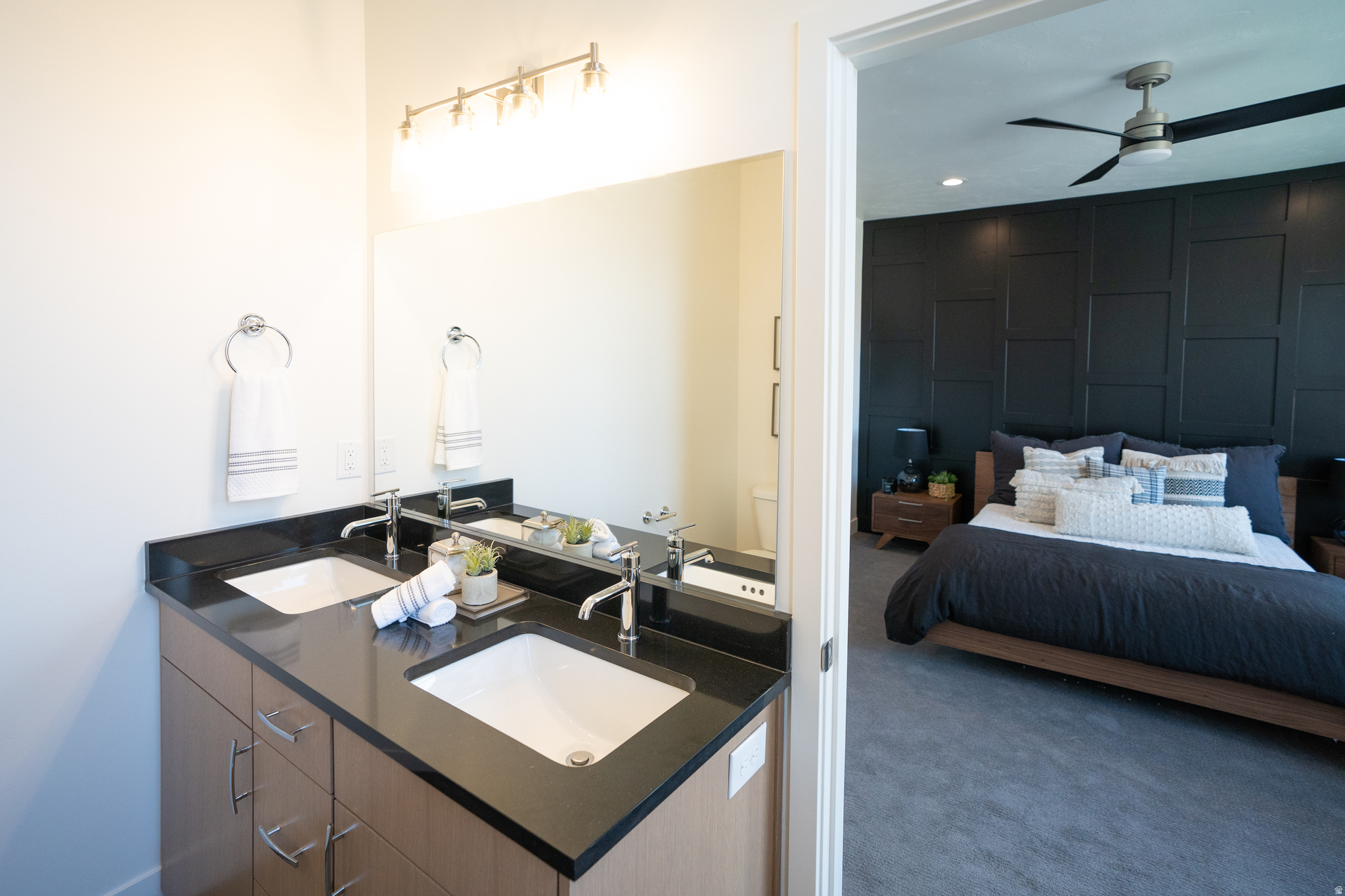 LAKESHORE LANDING - Residential