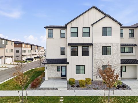 Photo of 924 W 360 S, American Fork, UT 84003 (MLS # 2123991)