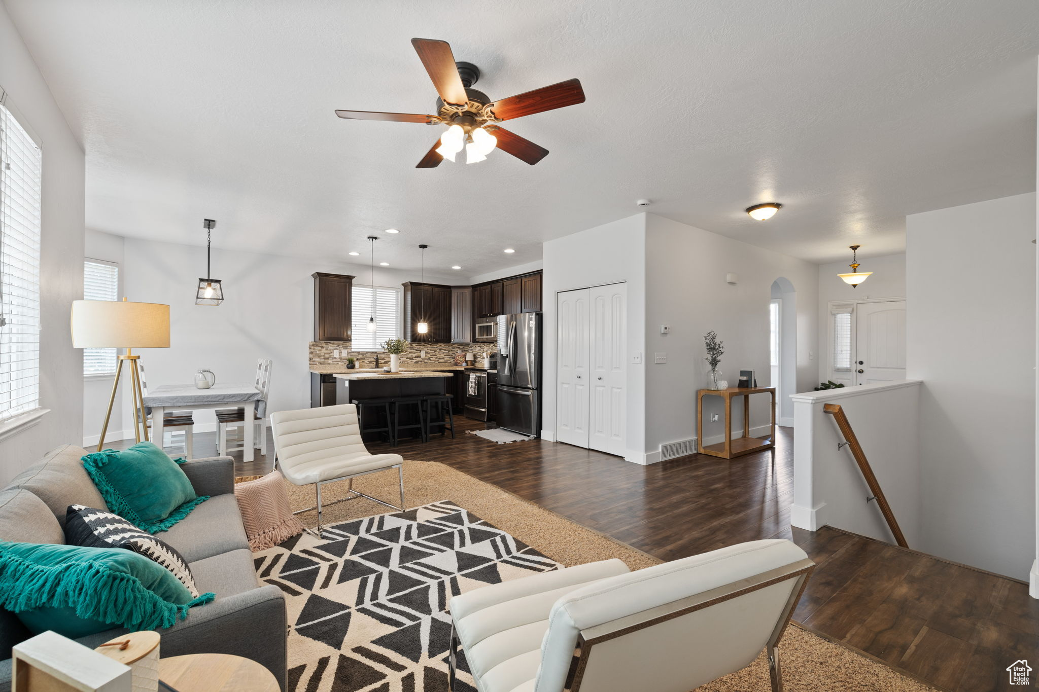 THANKSGIVING MEADOWS - Residential