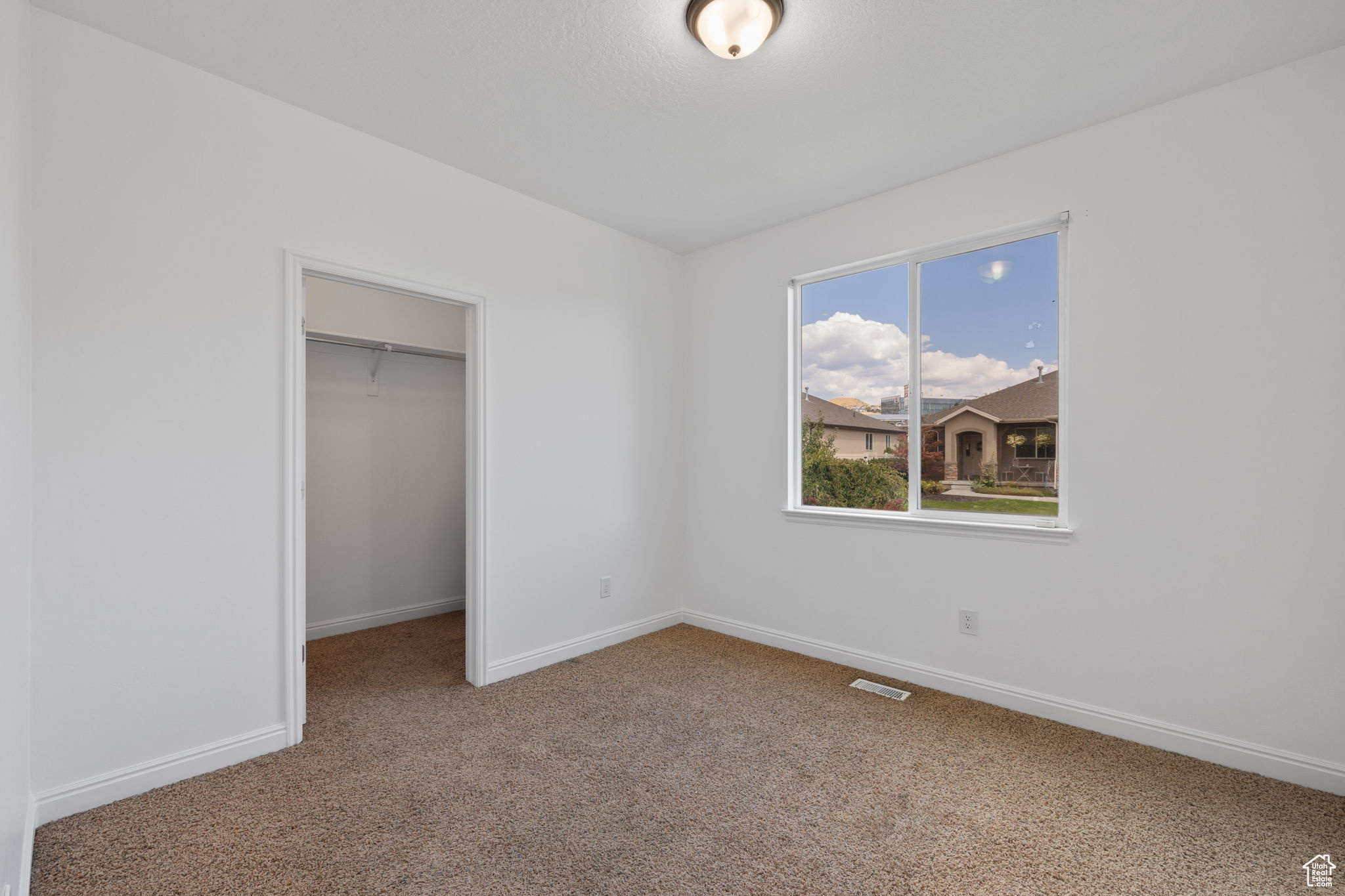 THANKSGIVING MEADOWS - Residential