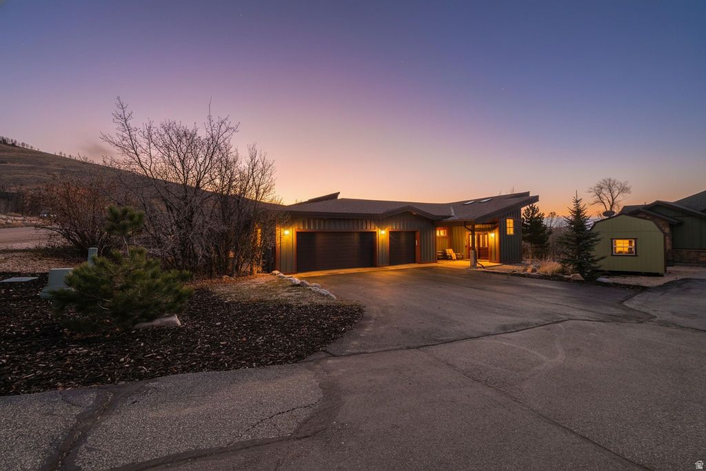 Photo of 5001 E FAIRWAYS DR, Eden, UT 84310 (MLS # 2124646)