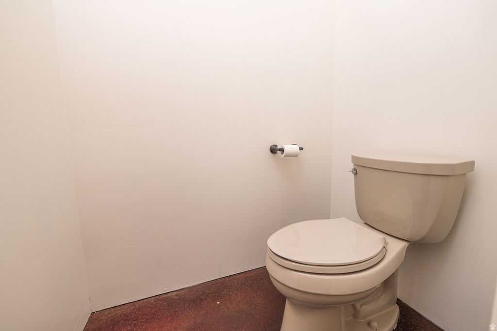 HIDDEN OAKS AT WOLF CREEK - Residential