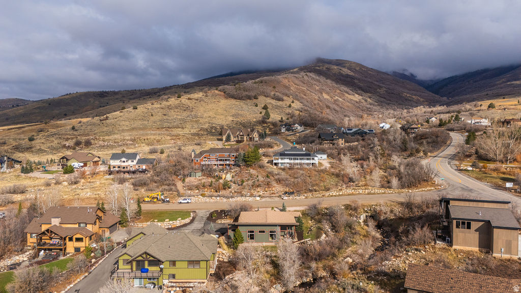 HIDDEN OAKS AT WOLF CREEK - Residential