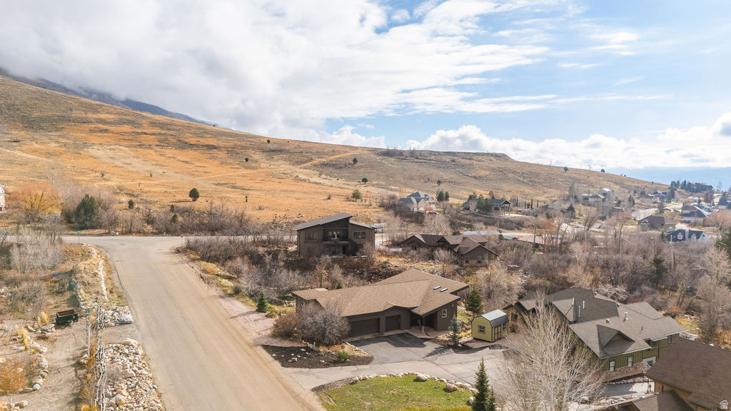 HIDDEN OAKS AT WOLF CREEK - Residential