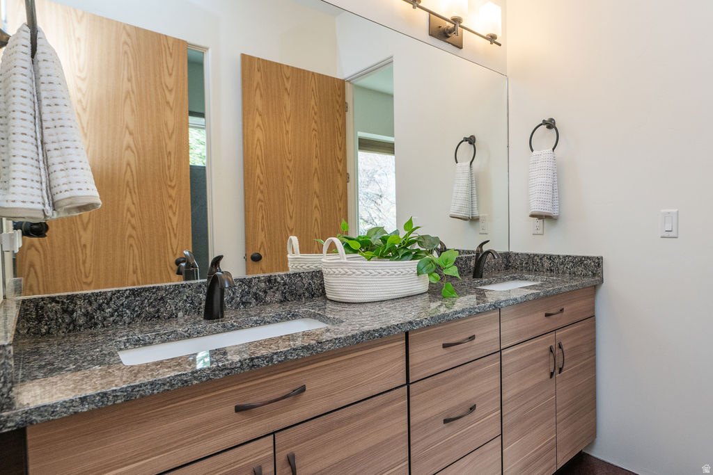 HIDDEN OAKS AT WOLF CREEK - Residential