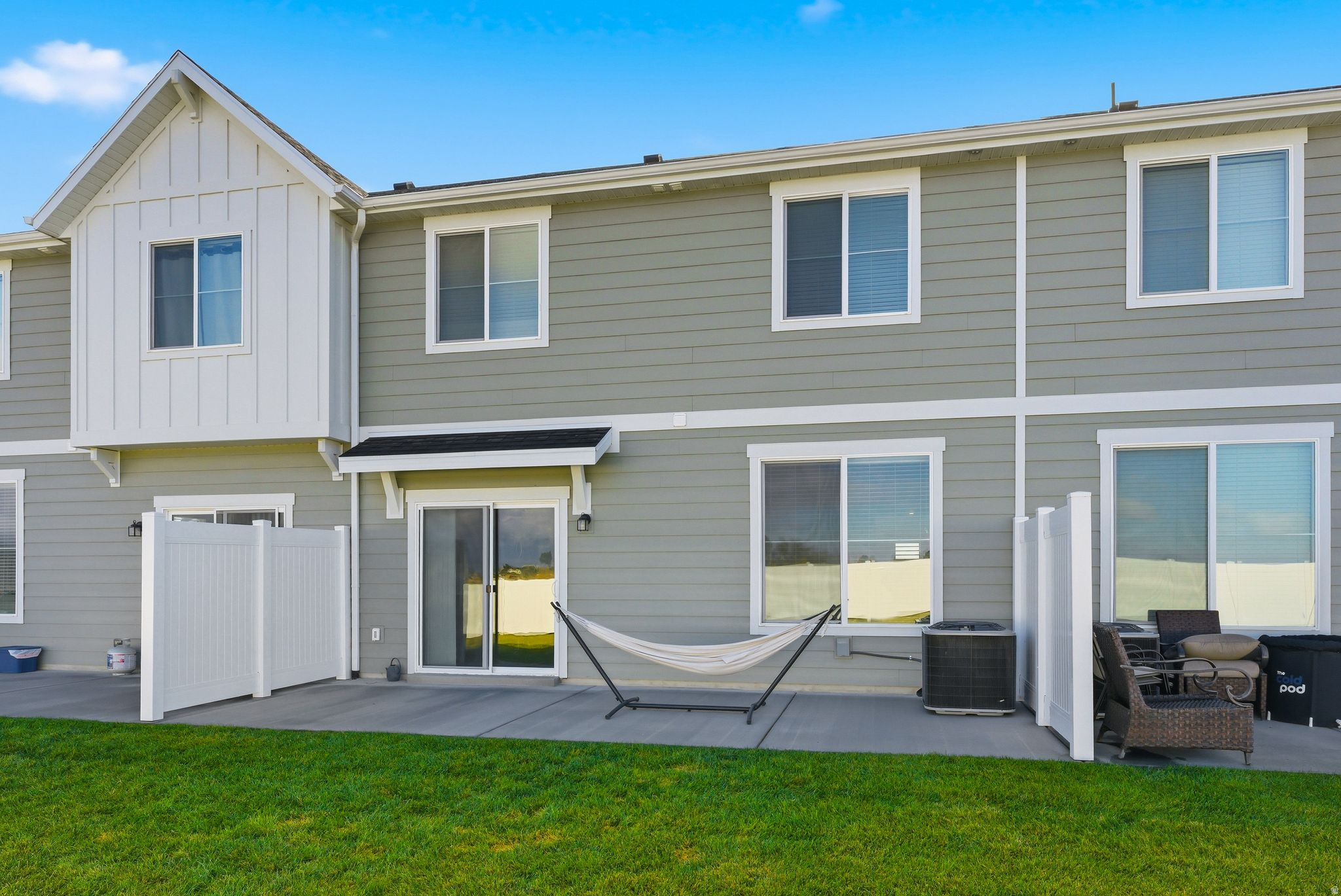 COURTYARD AT GREEN FARMS - Residential