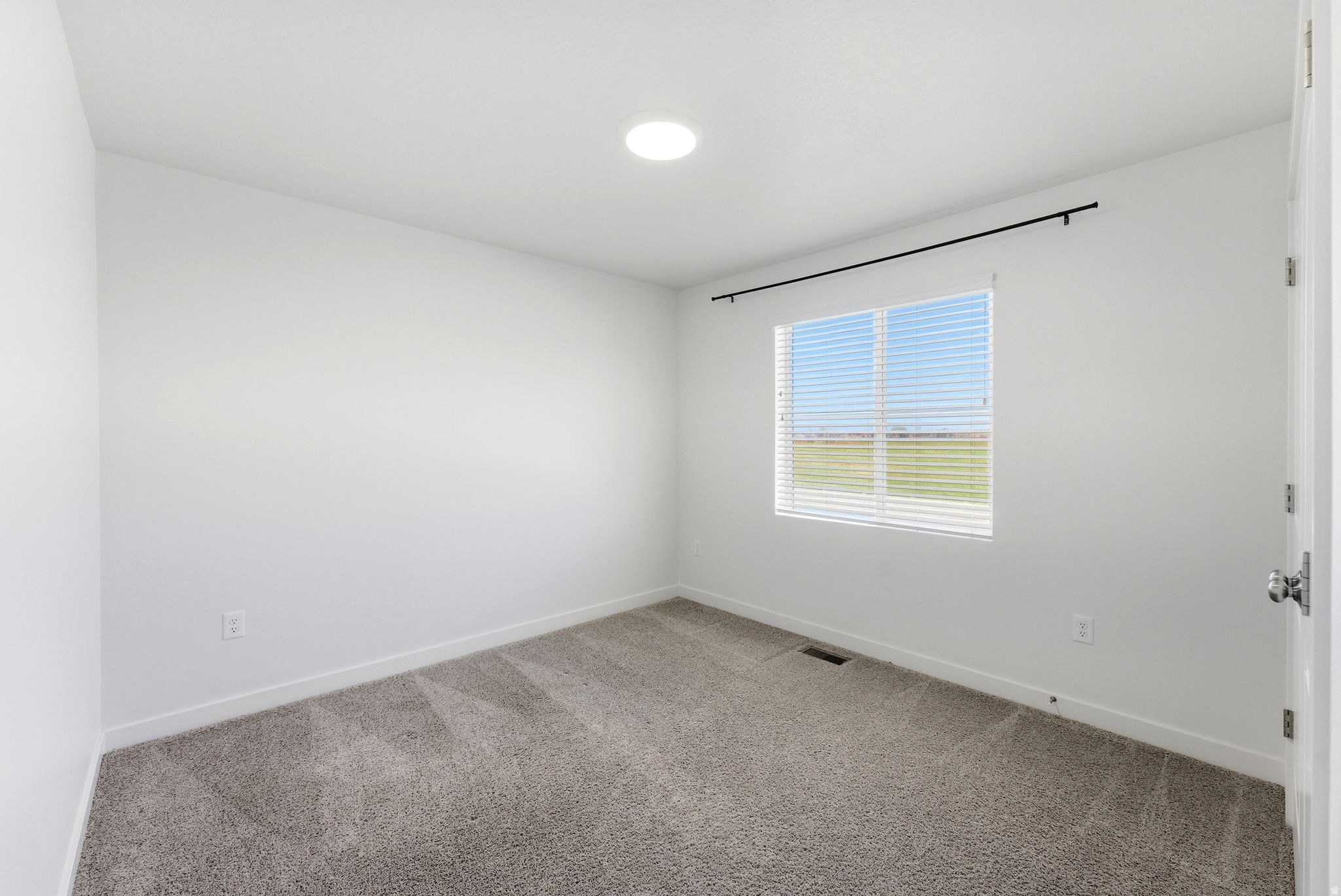 COURTYARD AT GREEN FARMS - Residential