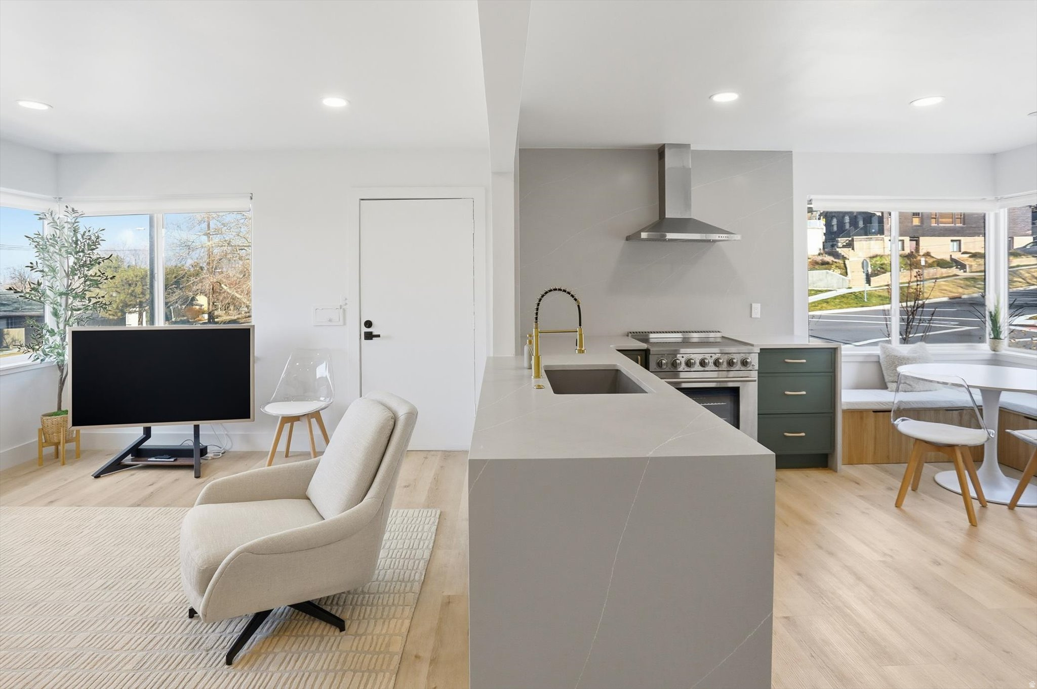 SALT LAKE CITY SURVE - Residential Lease