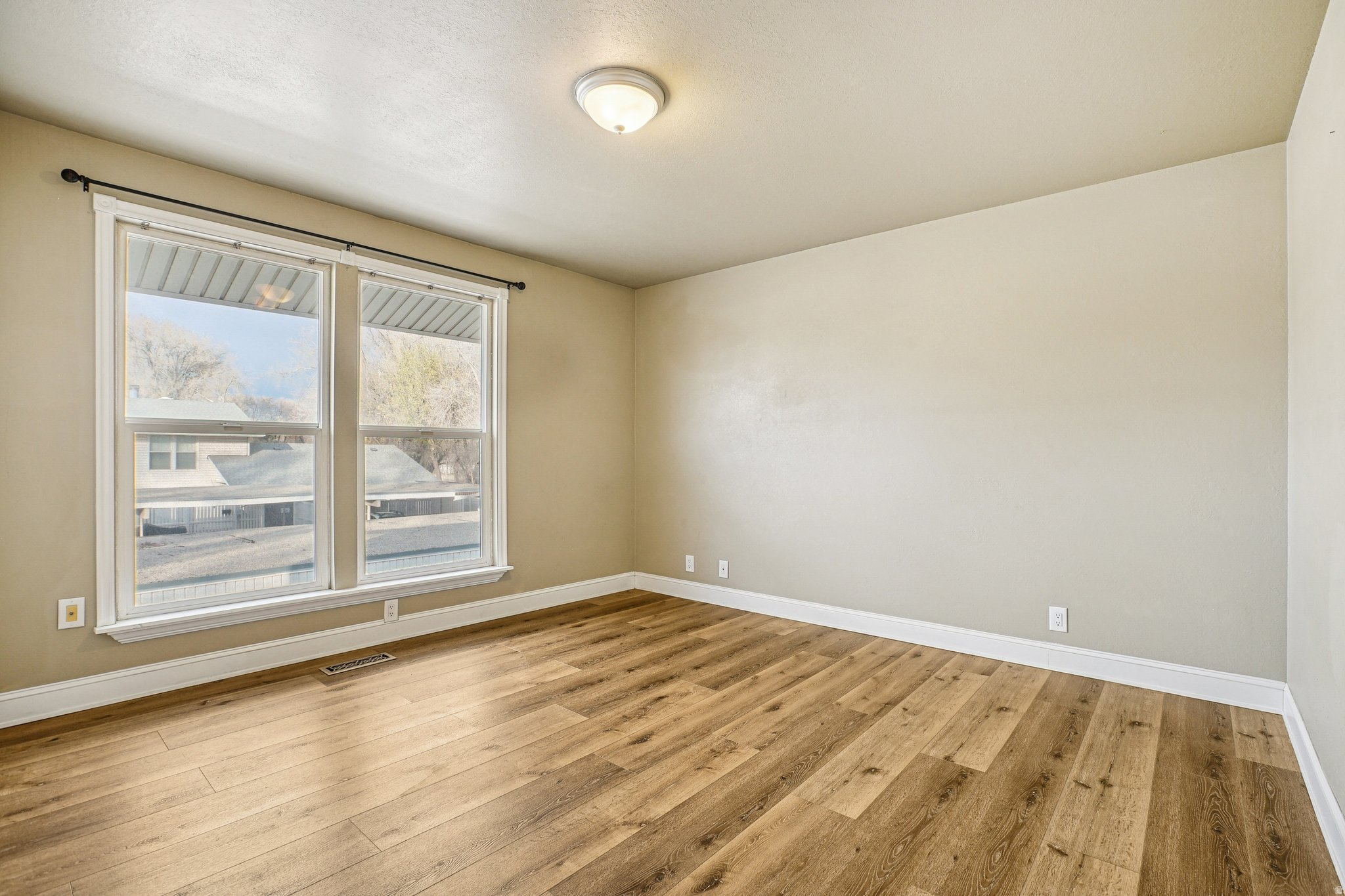 THE SULTAN - Residential