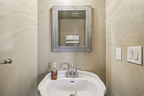 Tiny photo for 5993 S SULTAN CIR, Salt Lake City, UT 84107 (MLS # 2125649)