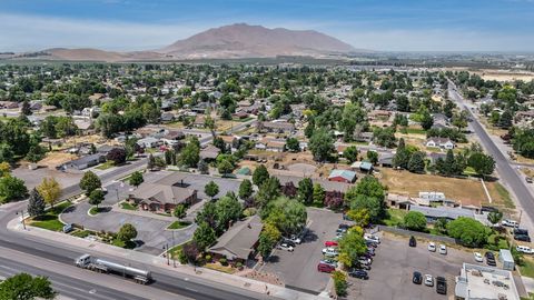 Tiny photo for 153 E MAIN ST #B, Santaquin, UT 84655 (MLS # 2134116)