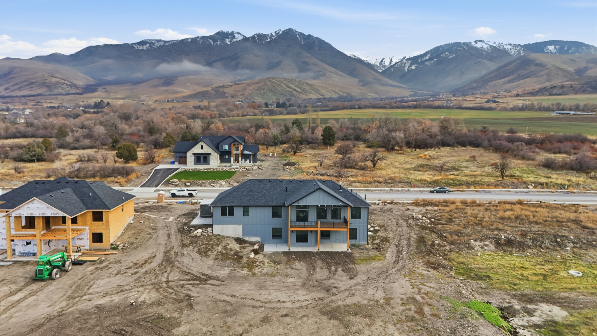 KNOLLS SUBDIVISION PHASE 1 - Residential