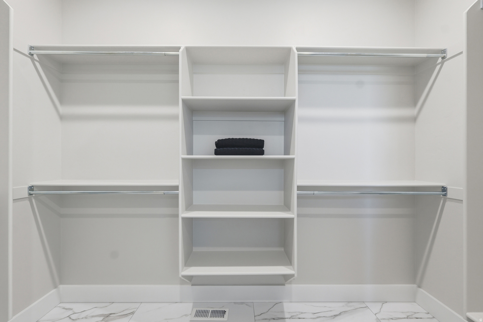 KNOLLS SUBDIVISION PHASE 1 - Residential