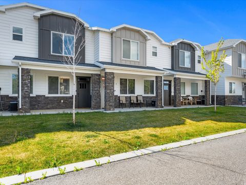 Tiny photo for 130 W SEASONS LN, Garden City, UT 84028 (MLS # 2158565)