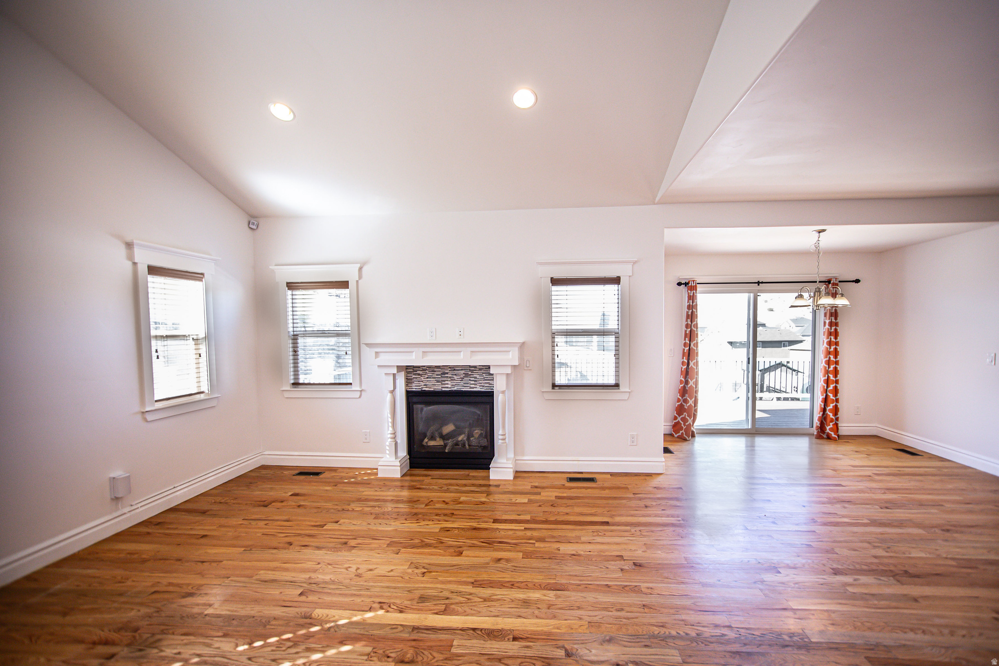 SKYLINE RIDGE - Residential