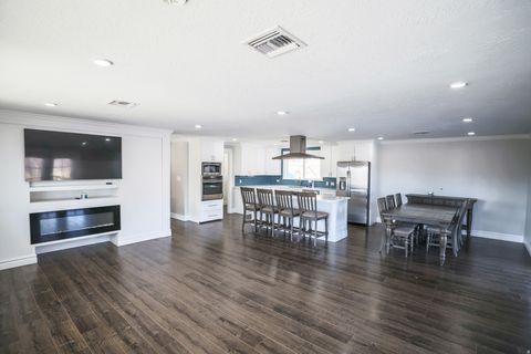 Tiny photo for 422 W BUCKEYE REEF RD, Leeds, UT 84746 (MLS # 2134945)