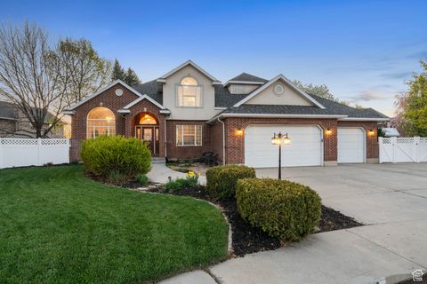 Photo of 1380 S 980 E, Spanish Fork, UT 84660 (MLS # 2078994)