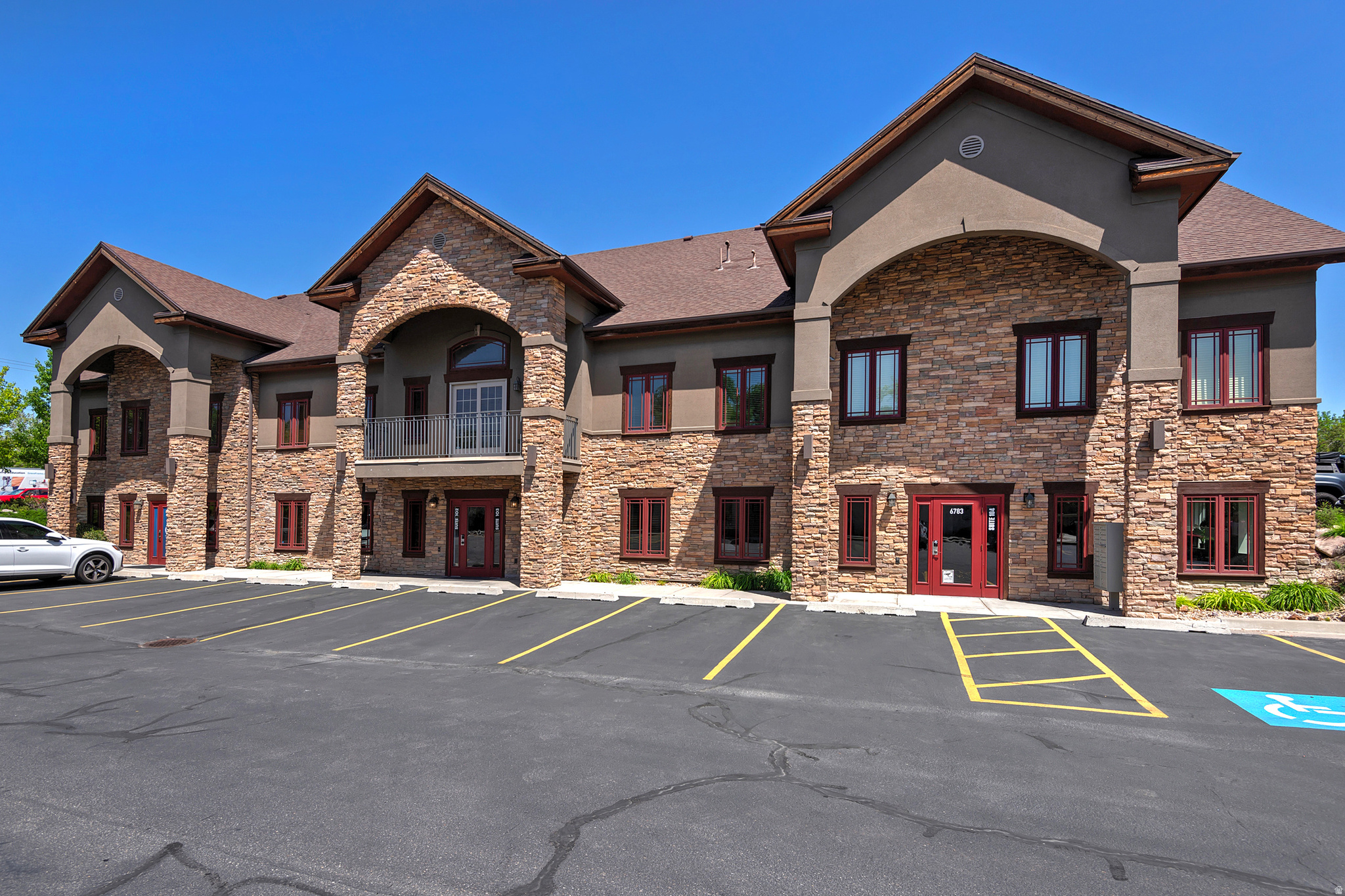 MOUNTAIN VIEW BUSINESS CENTER CONDO - Commercial Sale