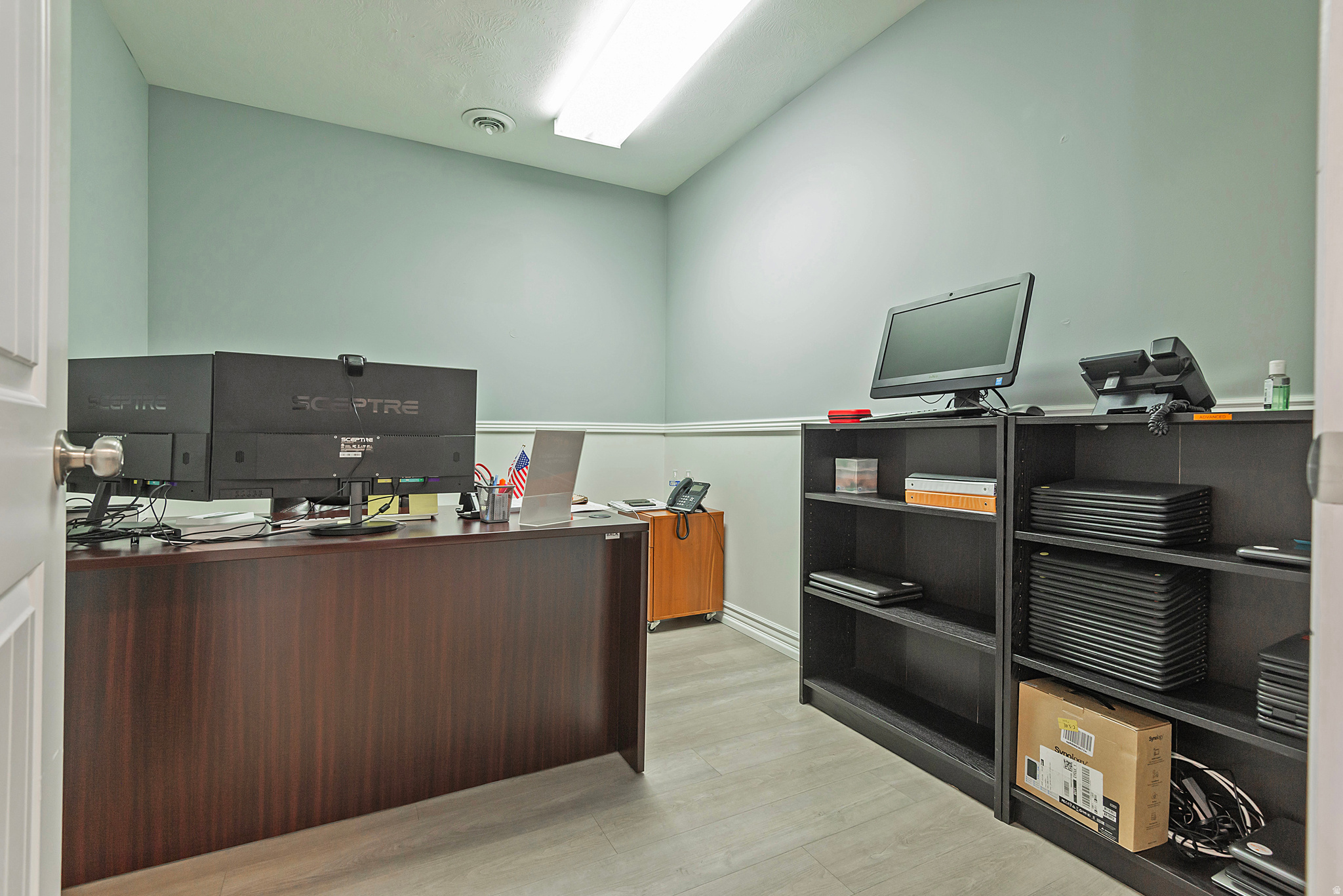 MOUNTAIN VIEW BUSINESS CENTER CONDO - Commercial Sale