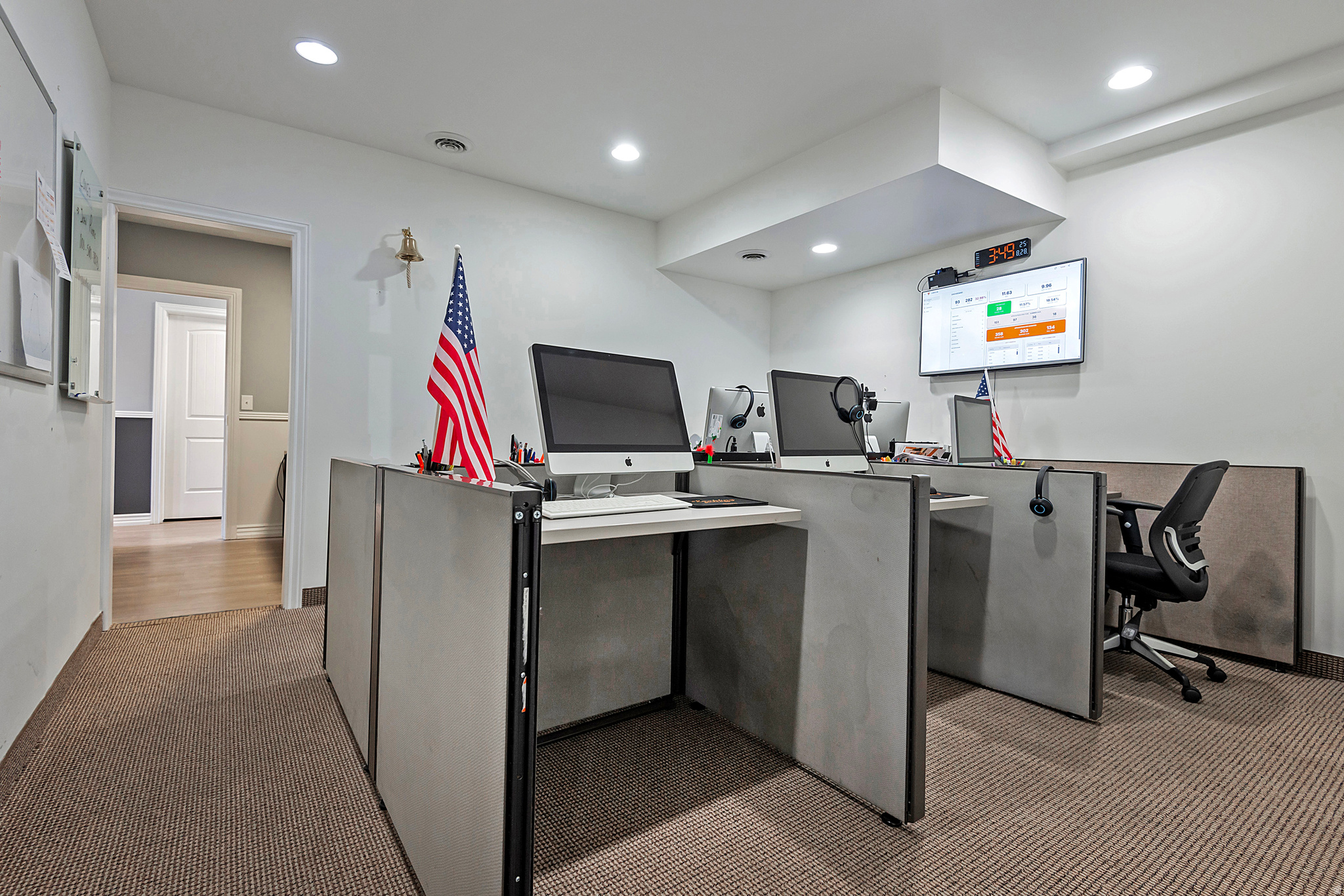 MOUNTAIN VIEW BUSINESS CENTER CONDO - Commercial Sale