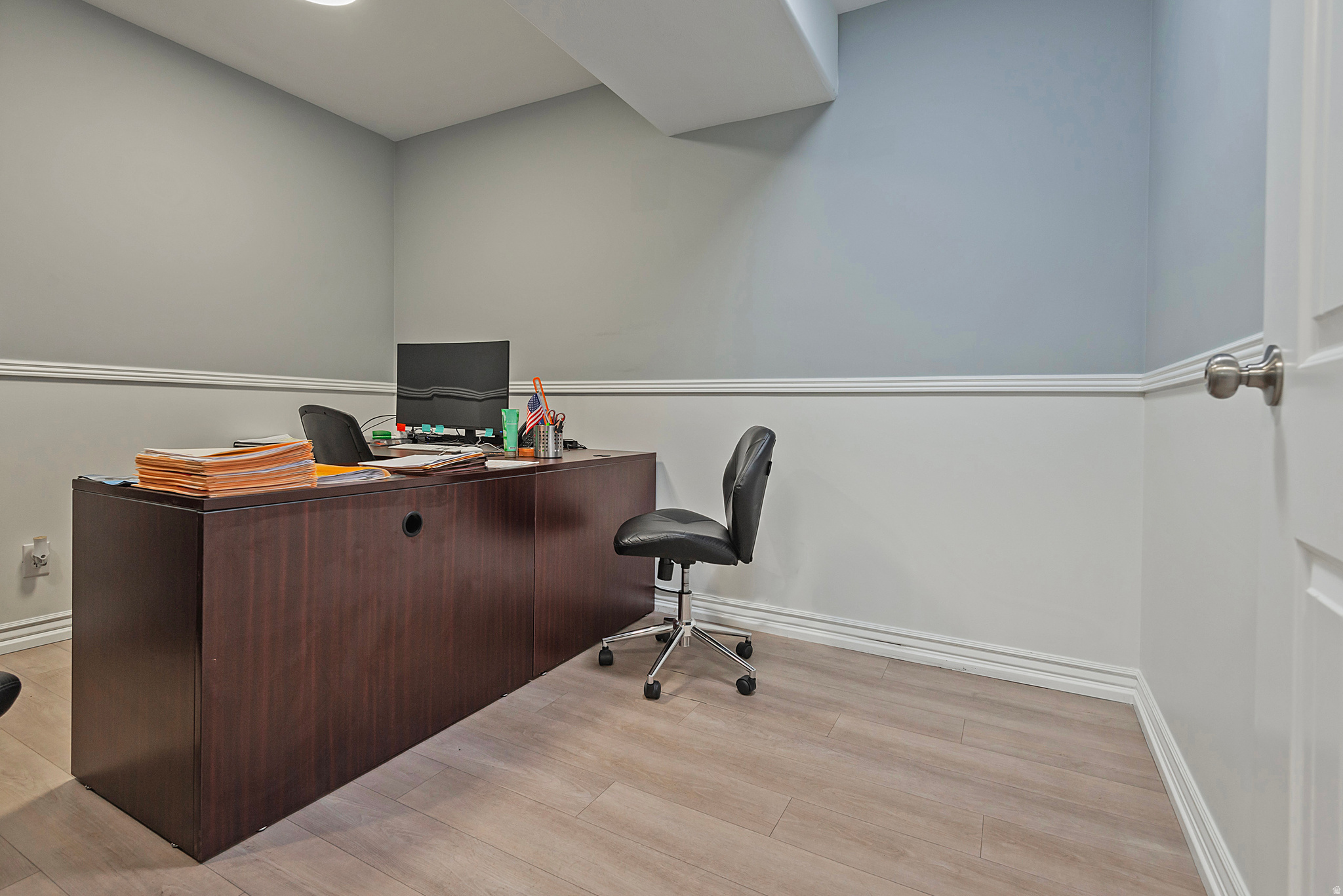 MOUNTAIN VIEW BUSINESS CENTER CONDO - Commercial Sale