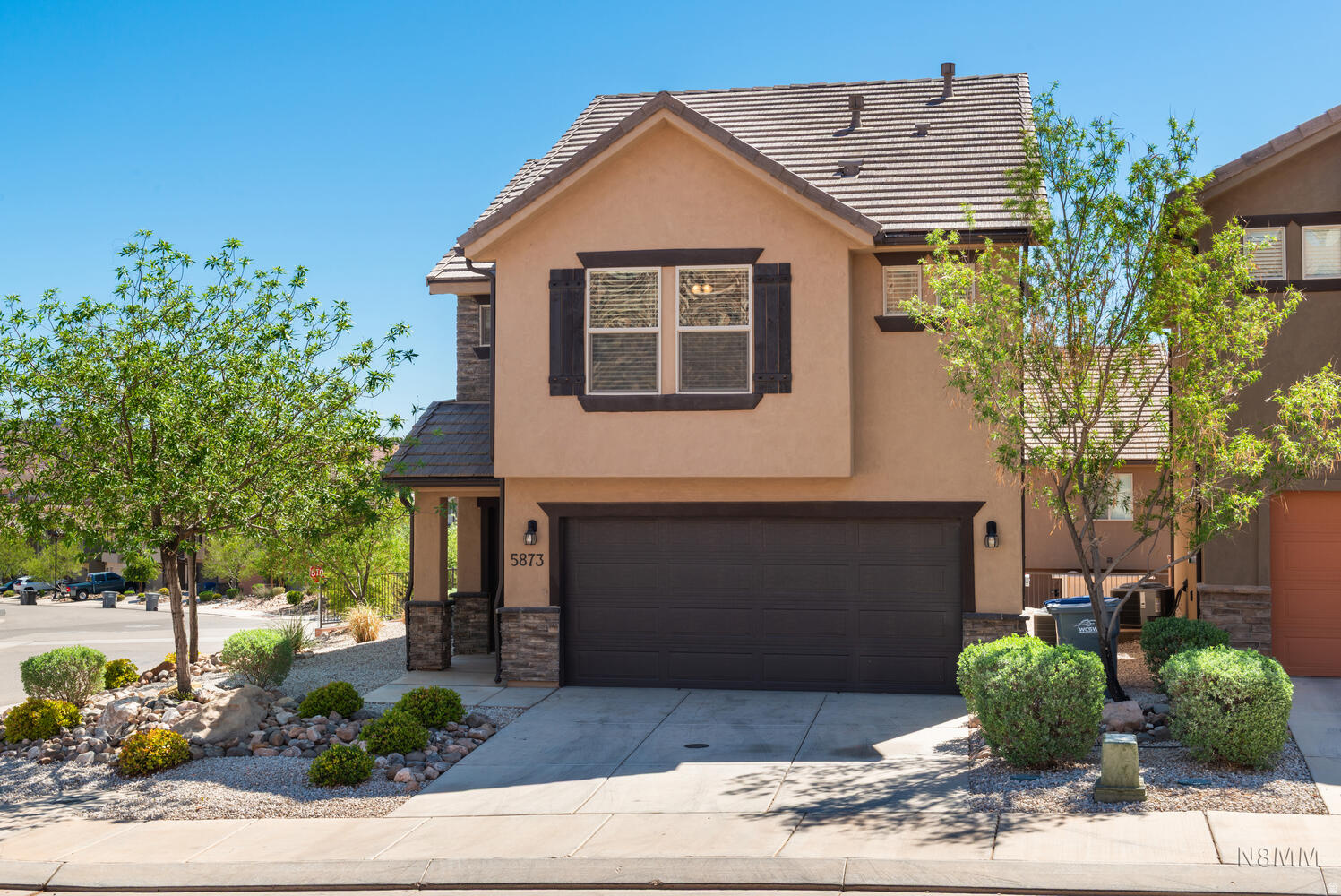 DESERT BLUFF AT DESERT CANYONS TOWNHOMES - Residential