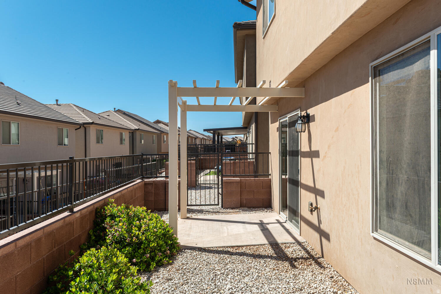 DESERT BLUFF AT DESERT CANYONS TOWNHOMES - Residential
