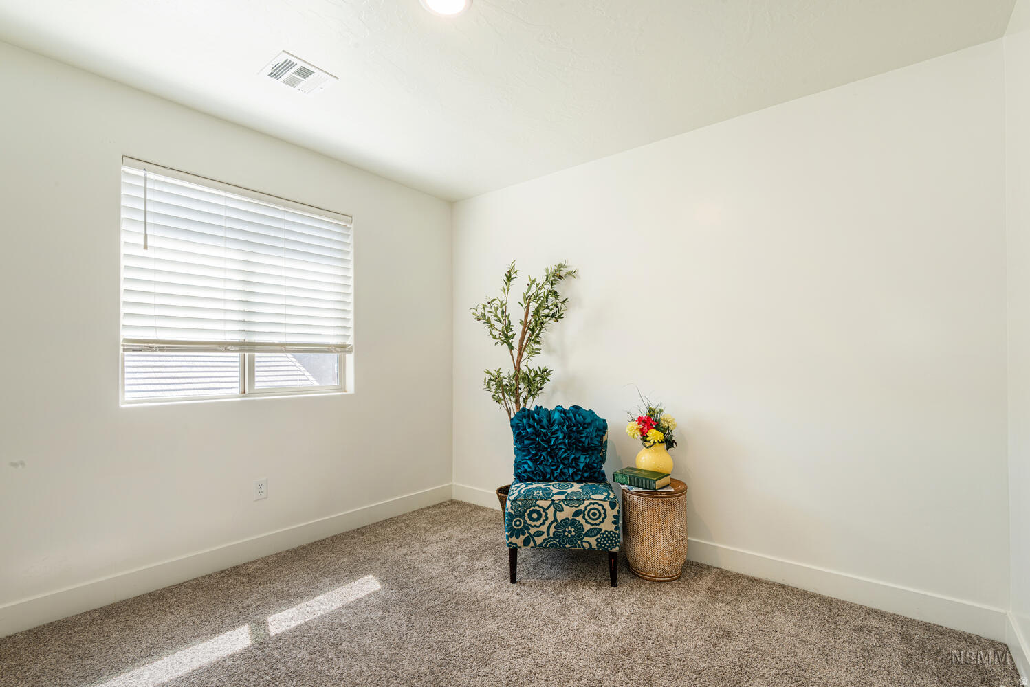 DESERT BLUFF AT DESERT CANYONS TOWNHOMES - Residential