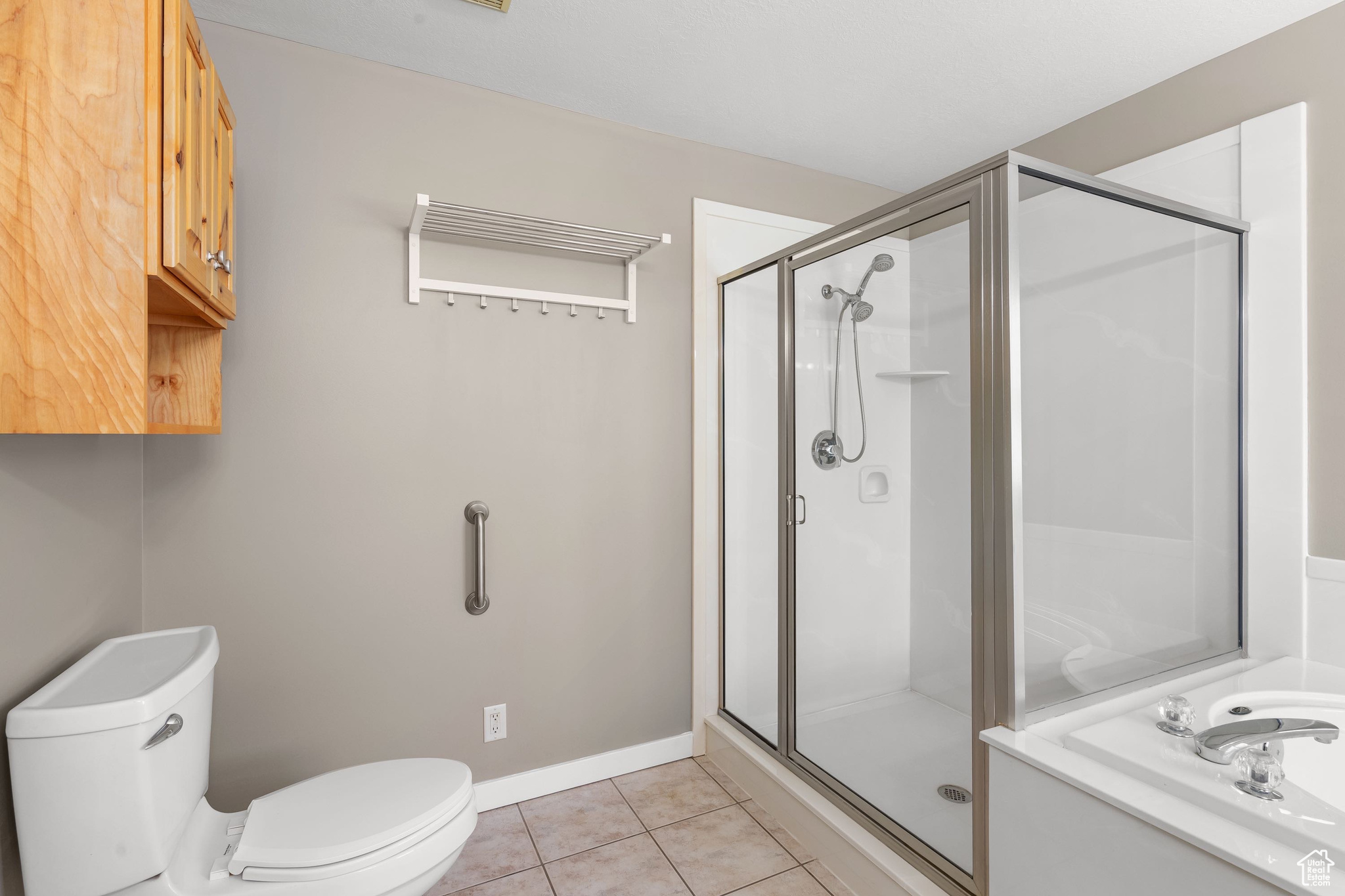 FOX CHASE - Residential