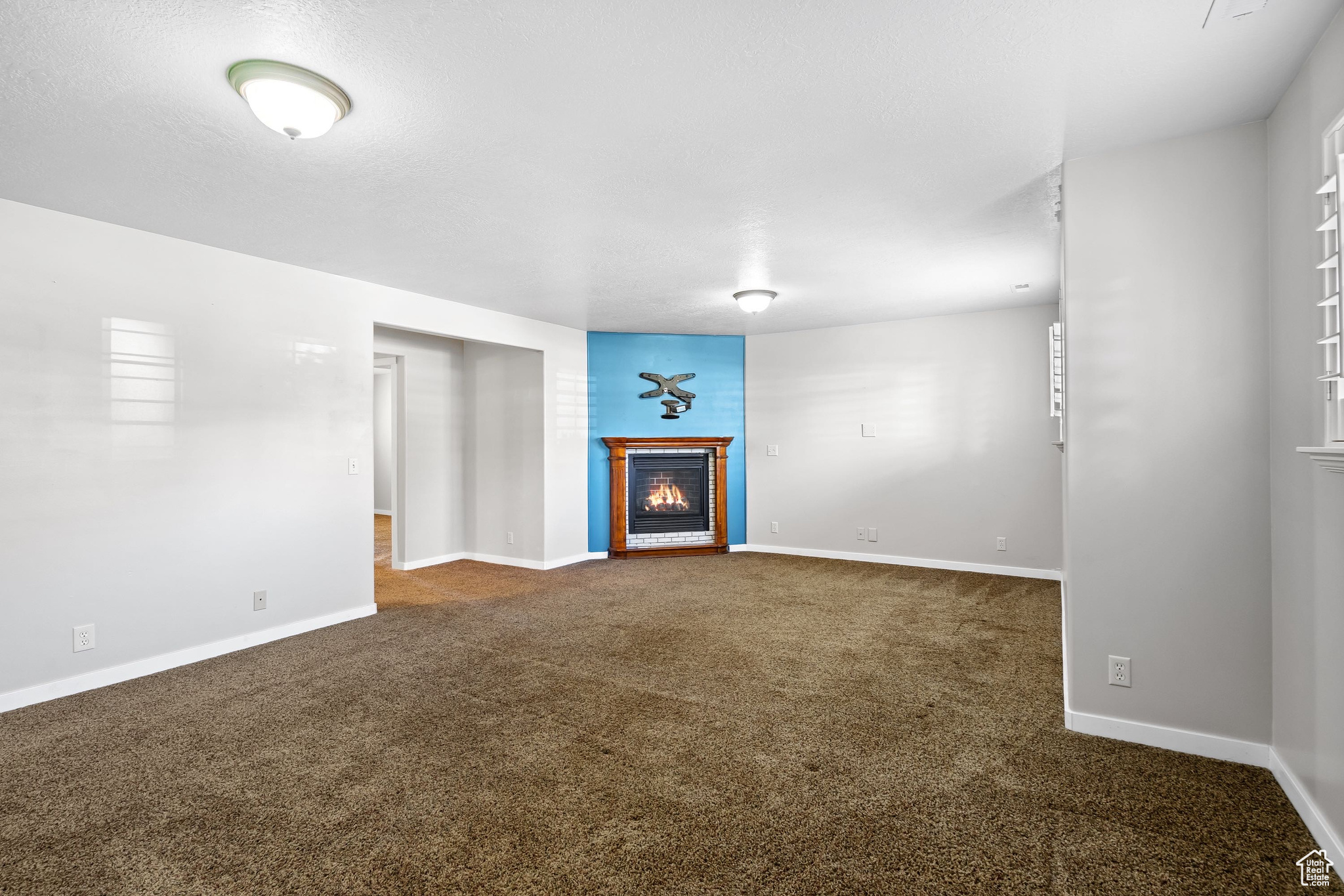 FOX CHASE - Residential