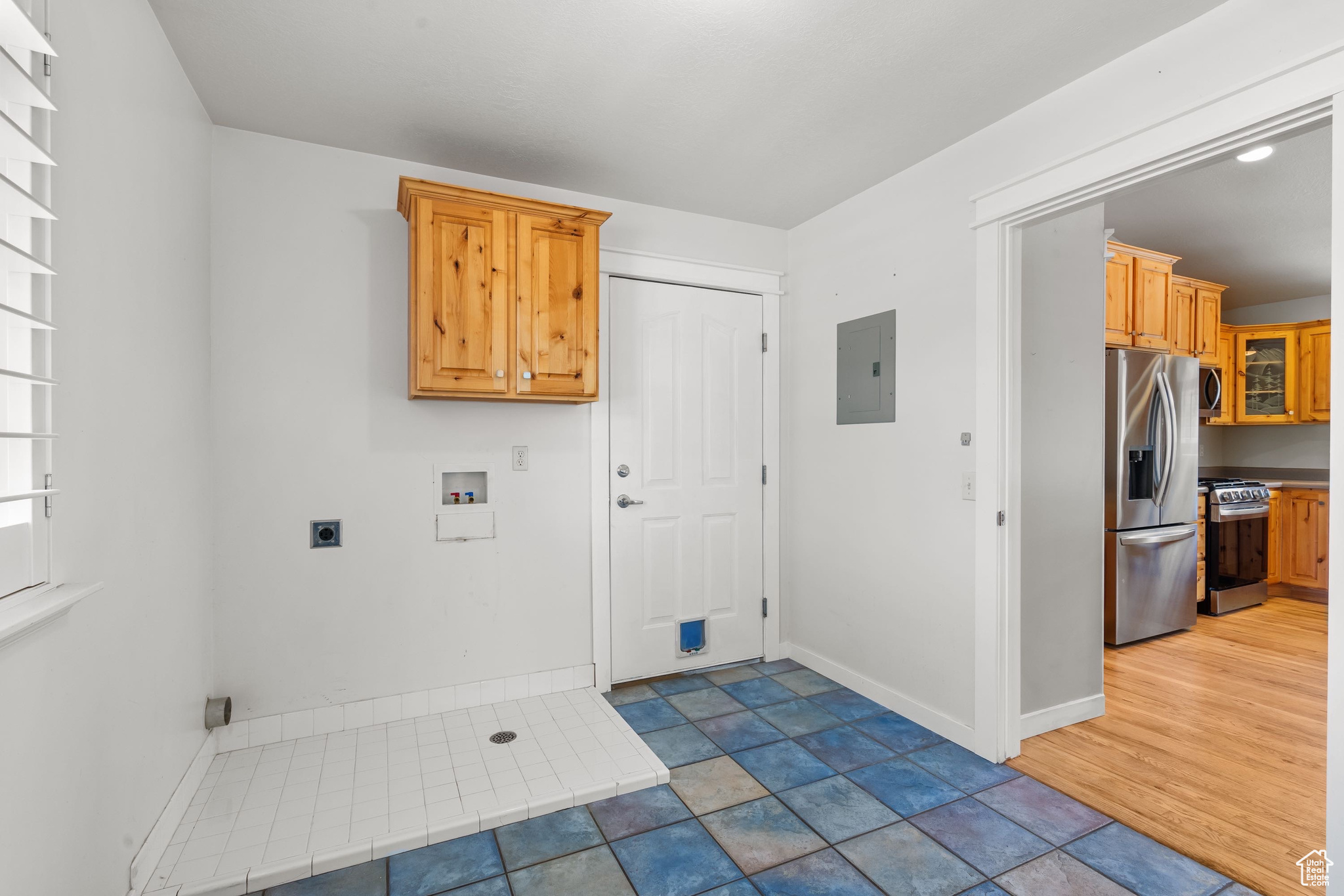 FOX CHASE - Residential