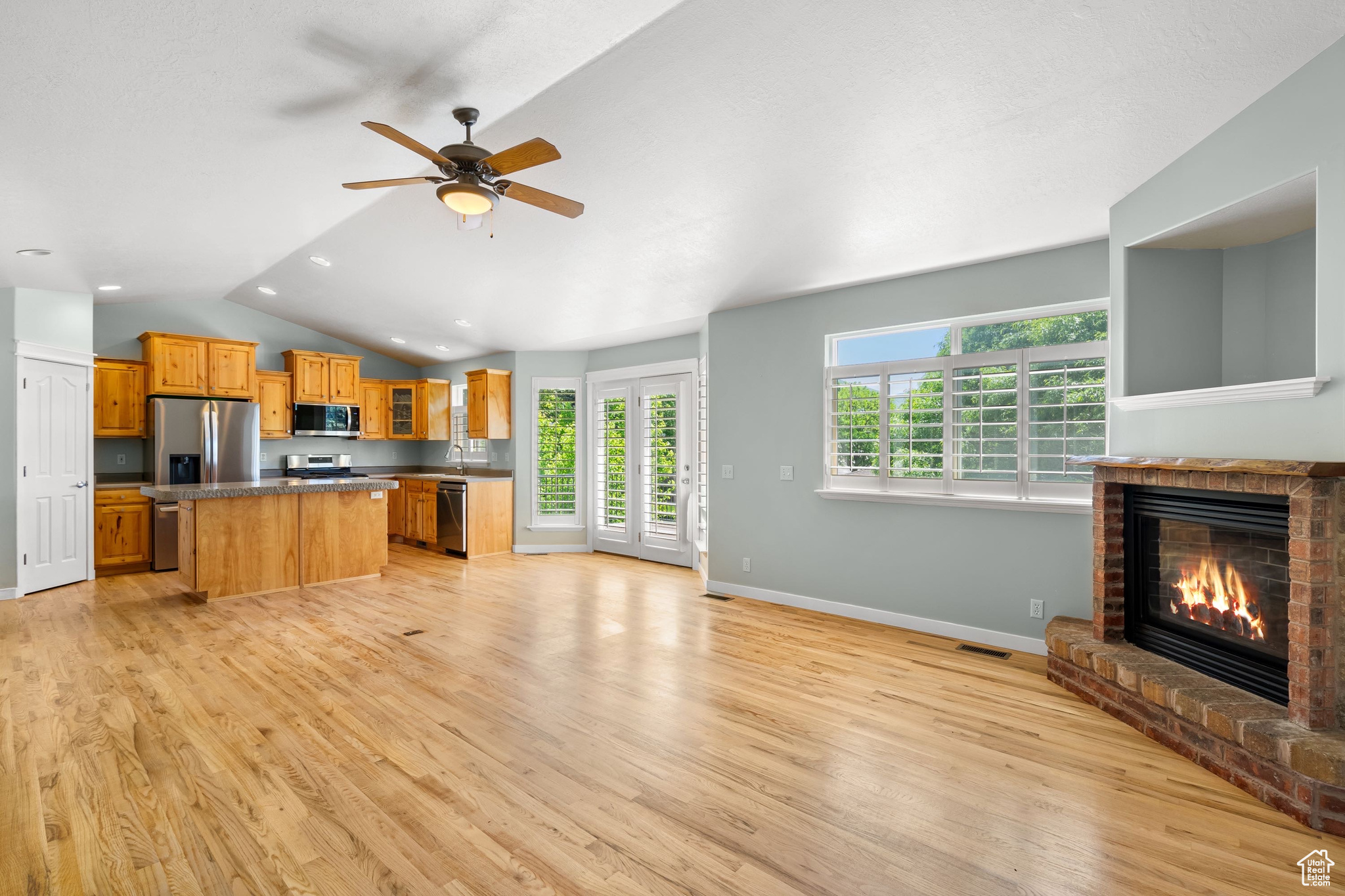 FOX CHASE - Residential