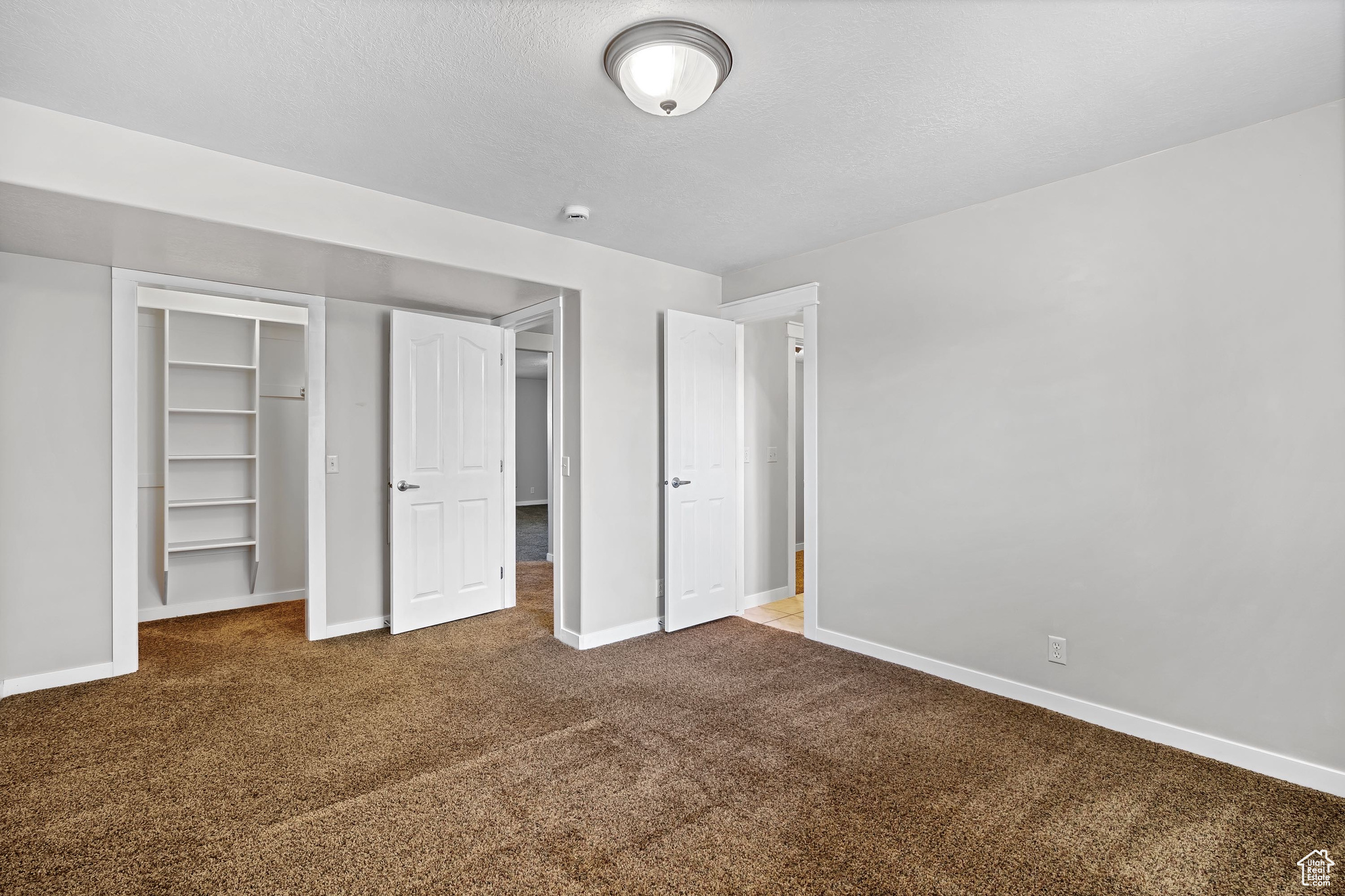 FOX CHASE - Residential
