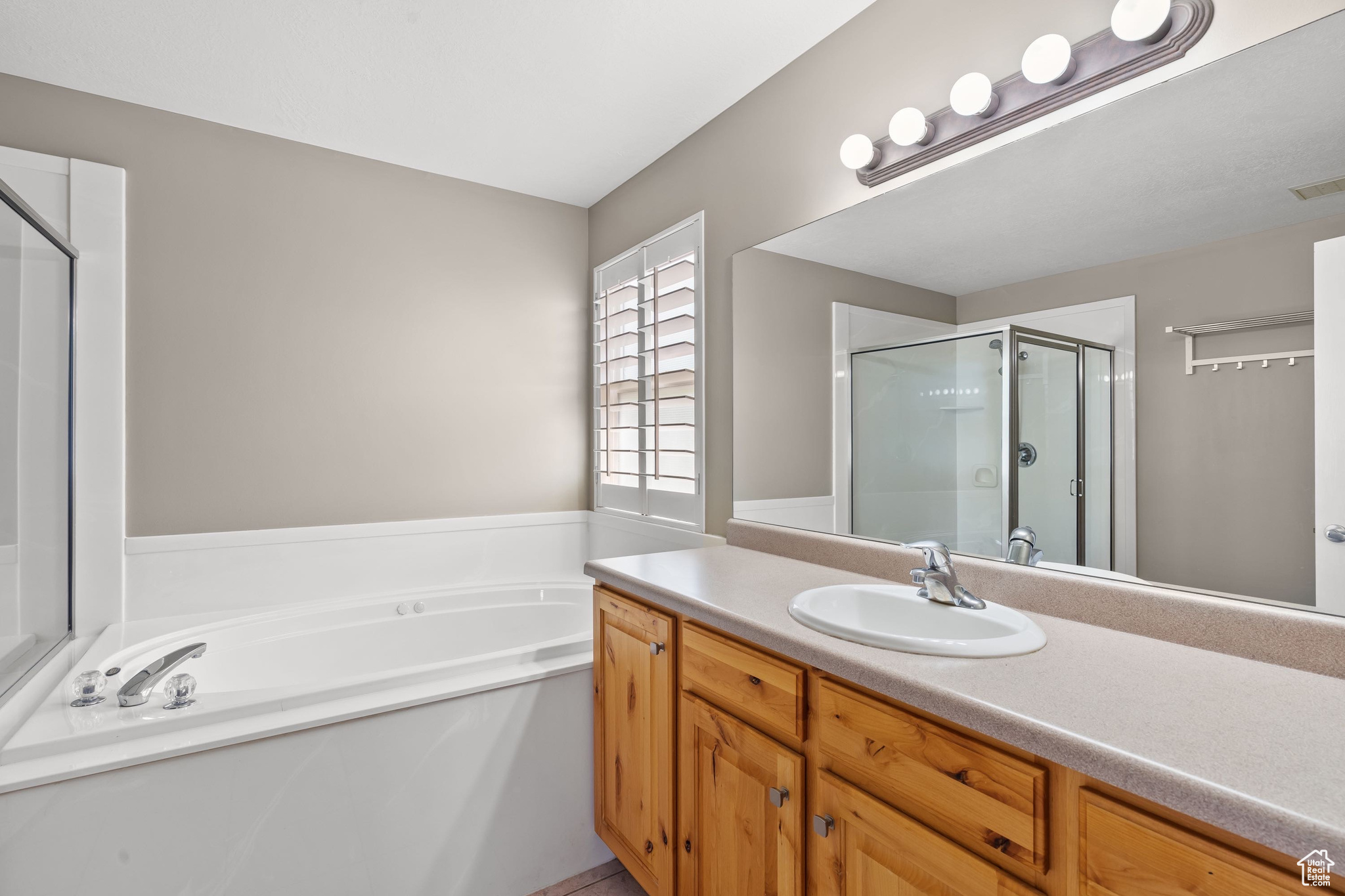 FOX CHASE - Residential