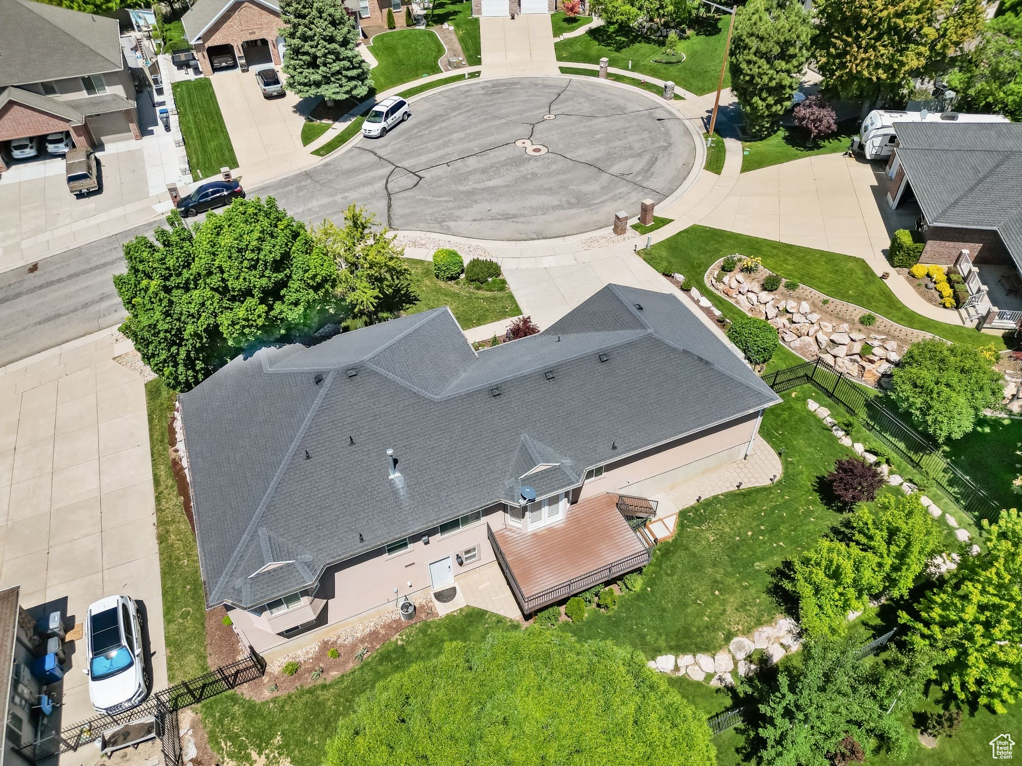 FOX CHASE - Residential