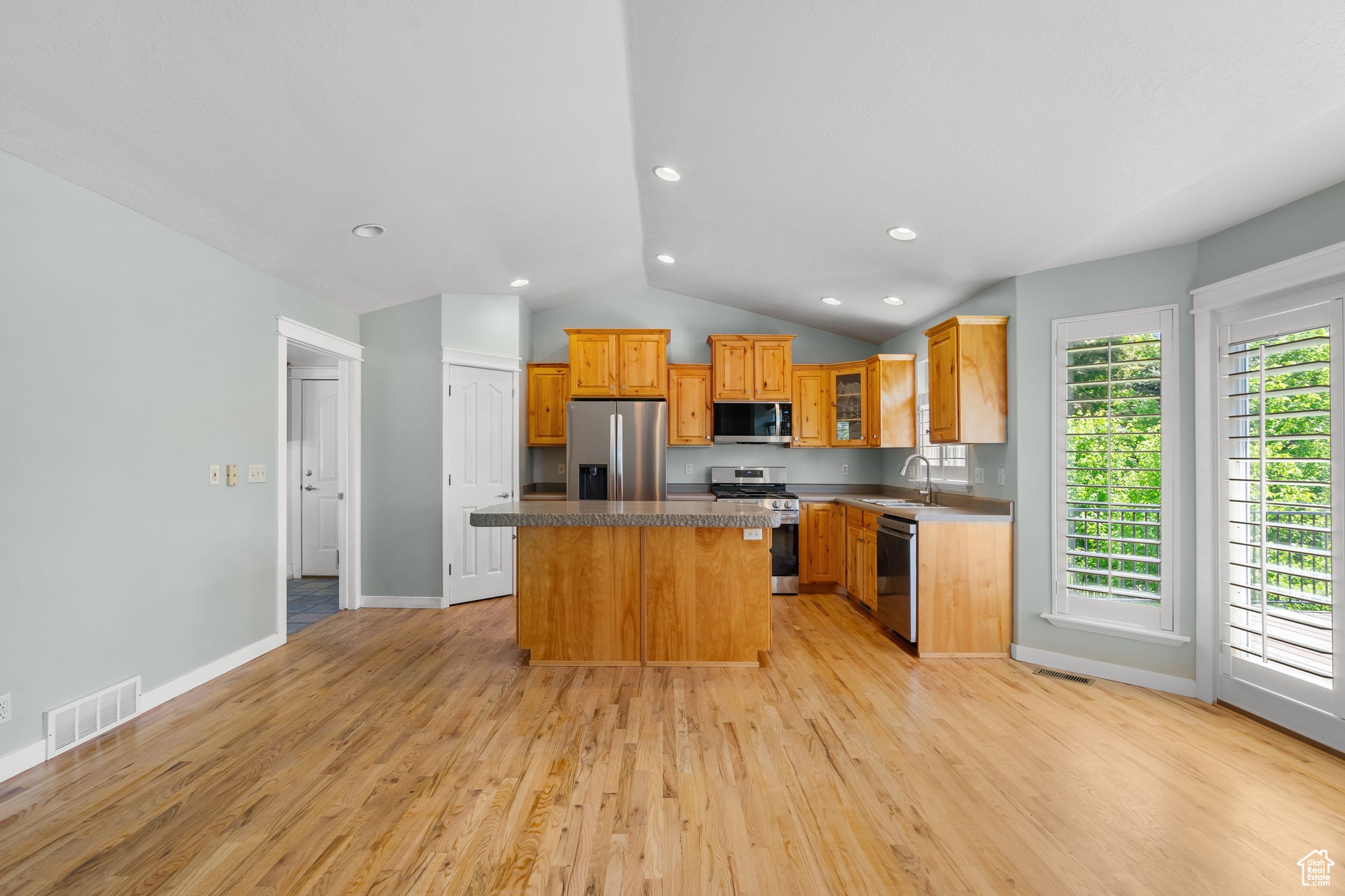 FOX CHASE - Residential