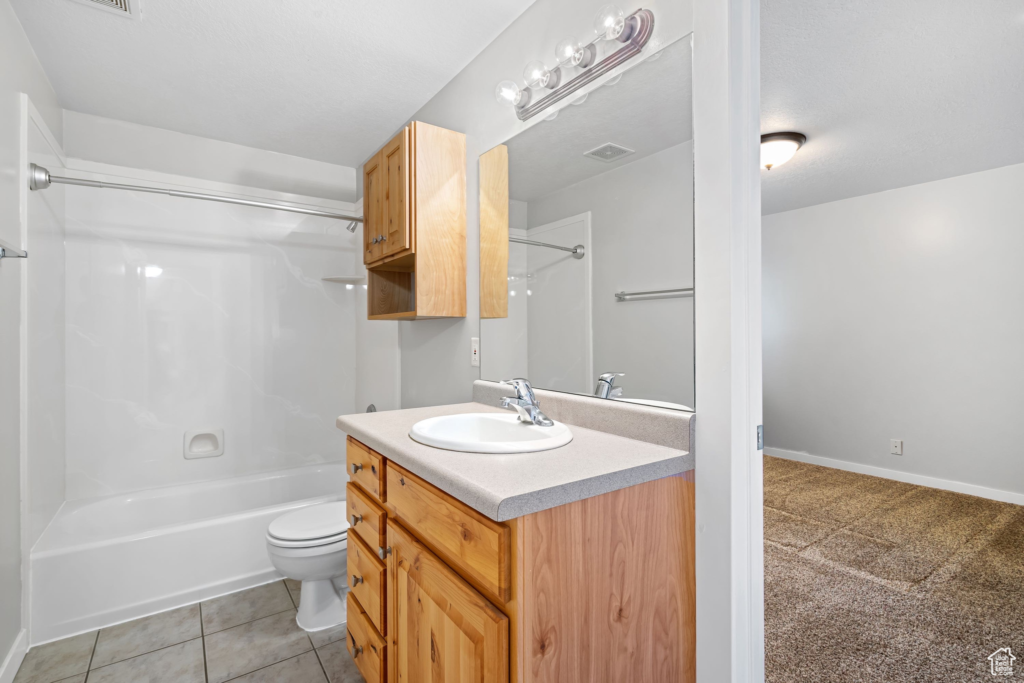 FOX CHASE - Residential