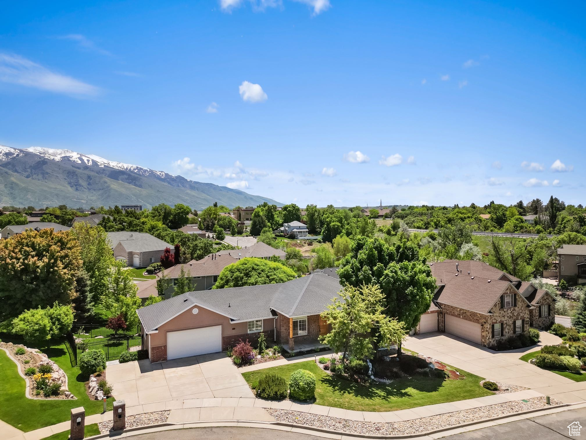 FOX CHASE - Residential