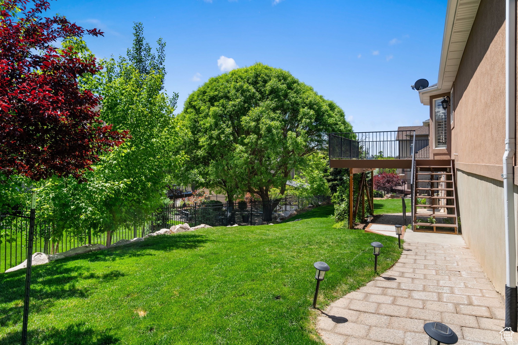 FOX CHASE - Residential