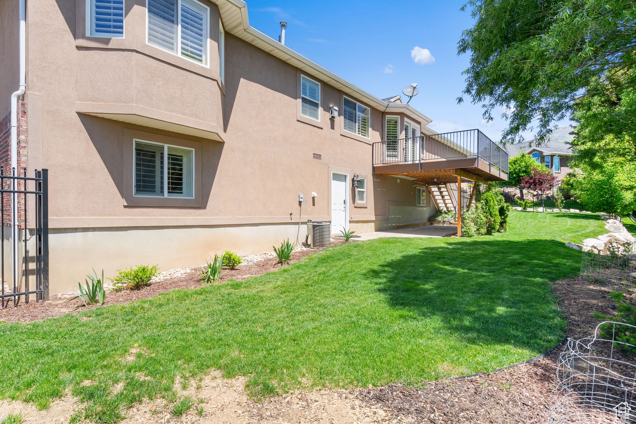 FOX CHASE - Residential