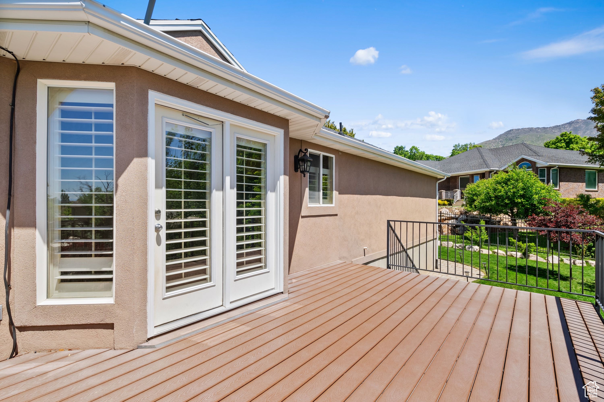 FOX CHASE - Residential