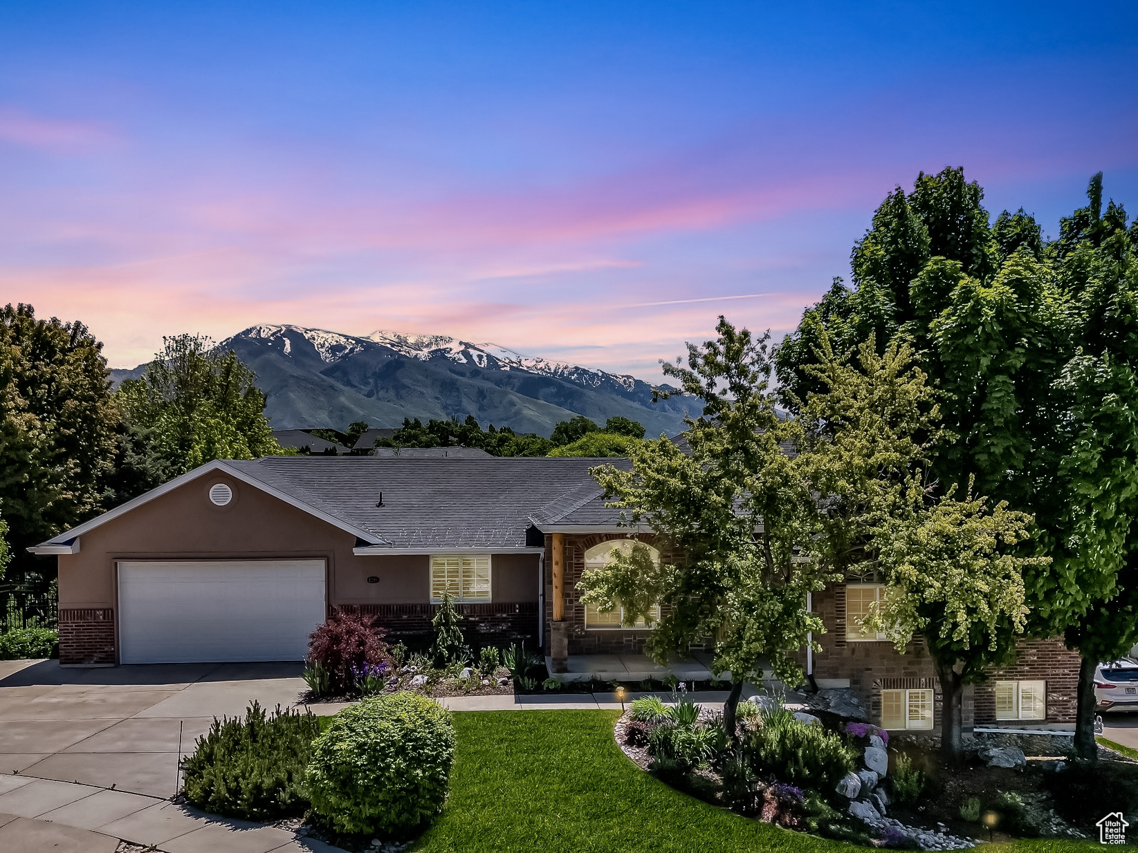 FOX CHASE - Residential