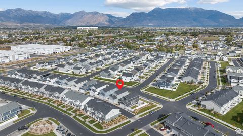 Tiny photo for 453 N NORTHSHORE DR, Saratoga Springs, UT 84045 (MLS # 2117813)