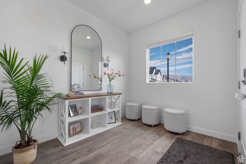 Tiny photo for 453 N NORTHSHORE DR, Saratoga Springs, UT 84045 (MLS # 2117813)
