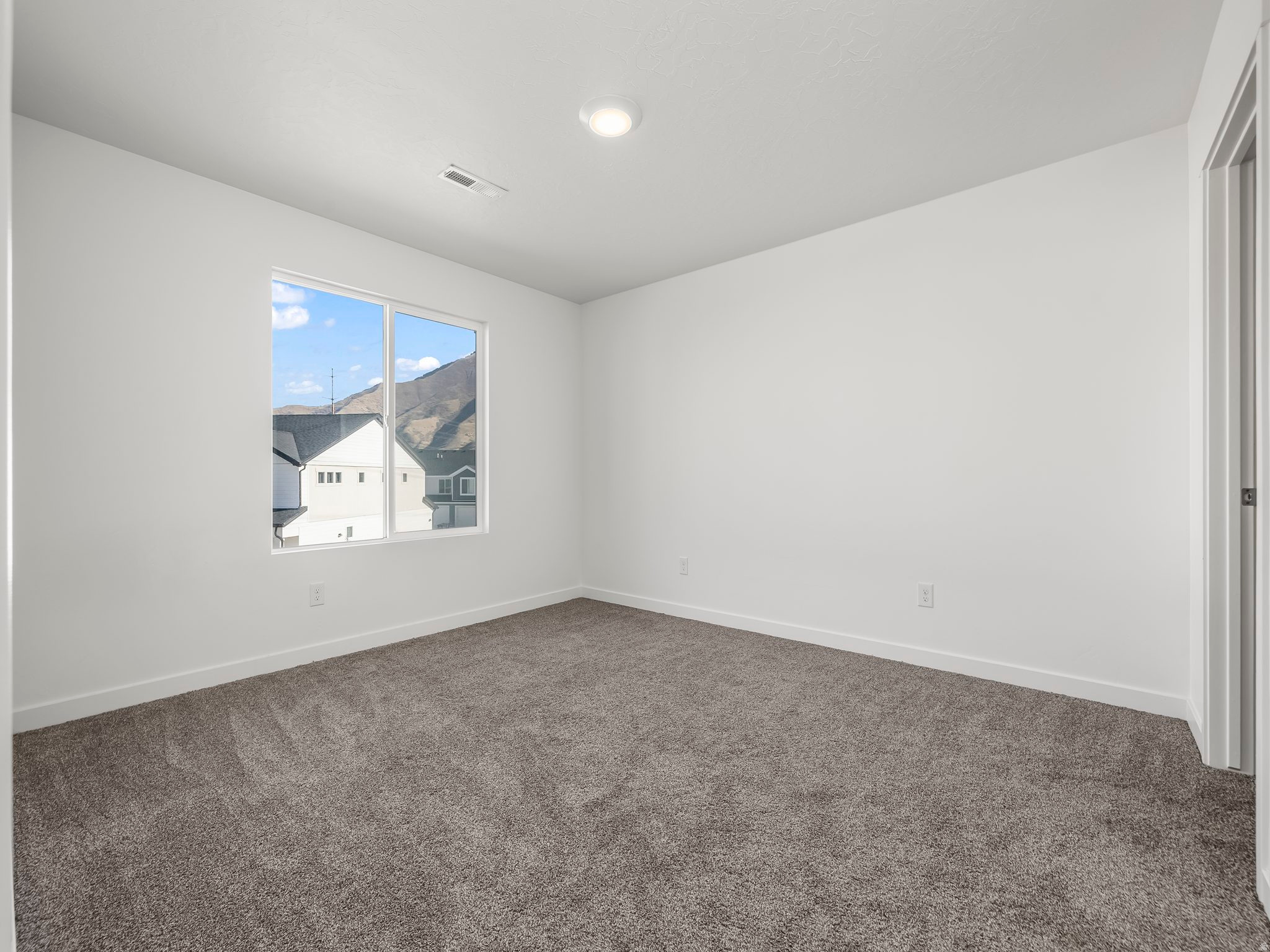 QUIET VALLEY - Residential