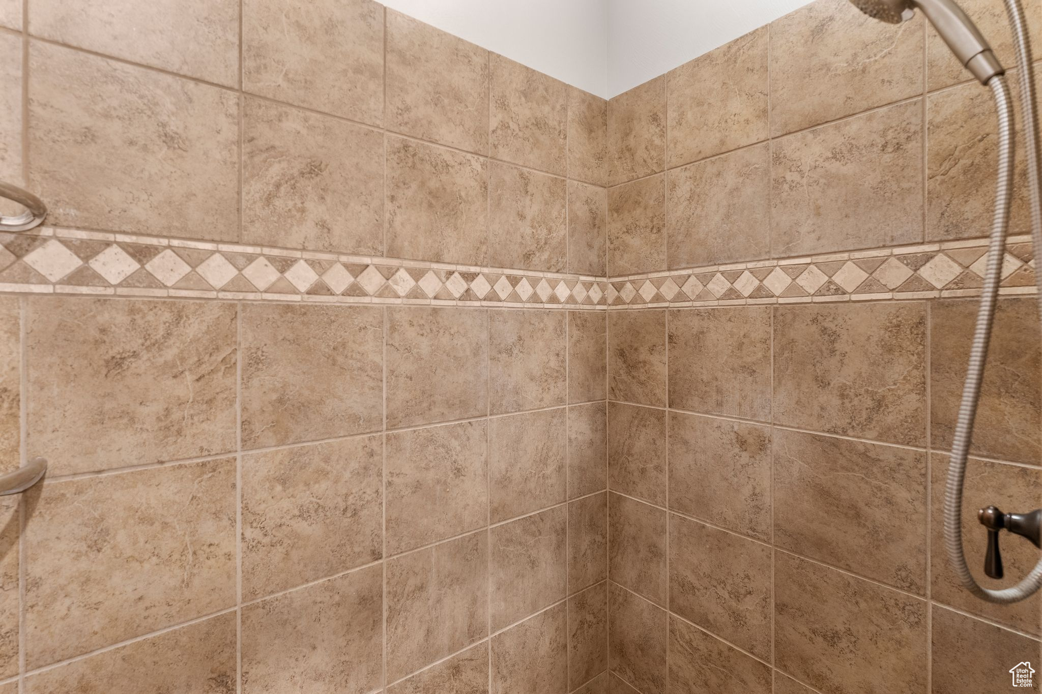 KNOLLS AT GREEN SPRING - Residential